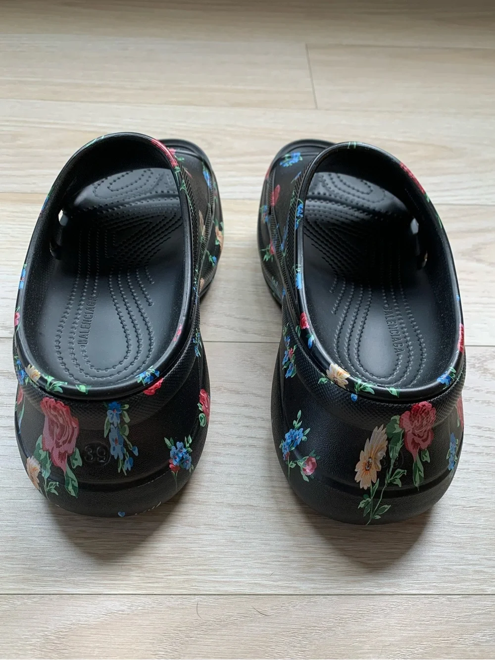 Balenciaga x Crocs Black Floral Platform Pool Slide NWT Size 39 FR